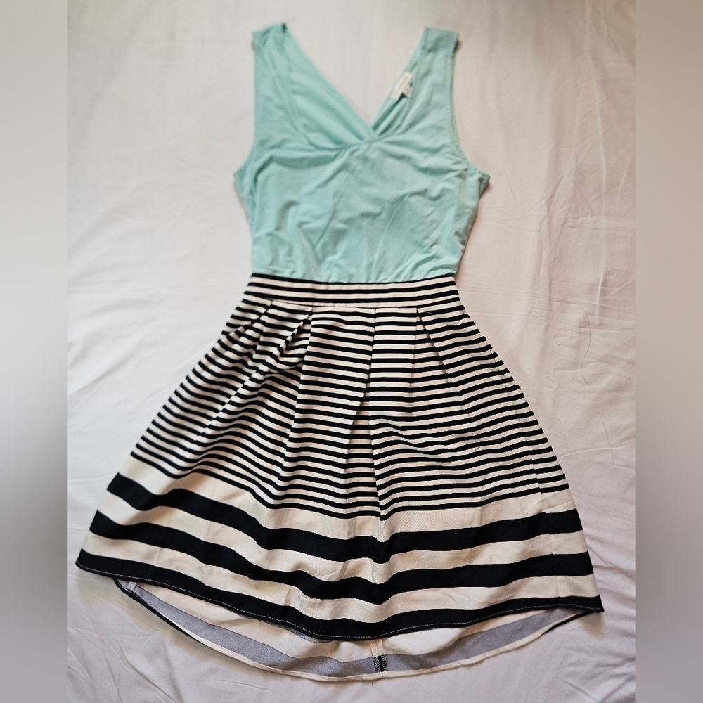 Charming Charlie Womens Blue And Striped Sleeveless Open Back Dress Size Medium